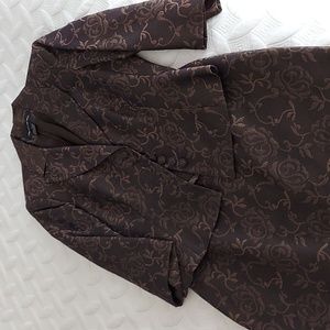 Jones New York size 8 suit dark bronze with subtle gold thread design.